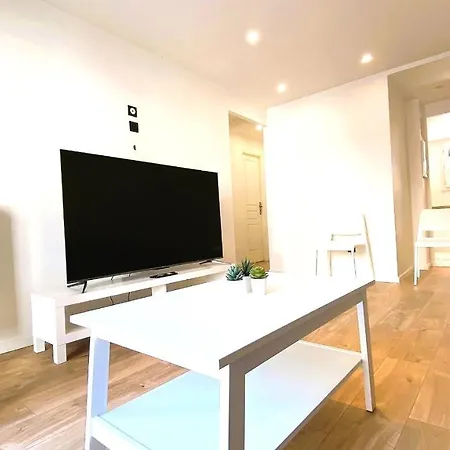 Marie Antoinette - 2 Chambres, Centre Ville, Terrasse, Moderne *